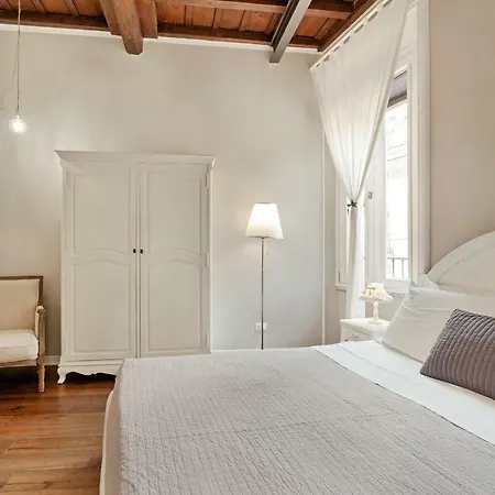 Stunning 3 Bed 3 Bath Flat 2min From Spanish Steps Řím