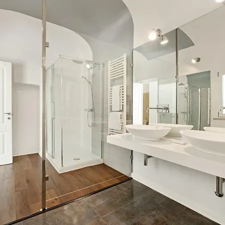 Stunning 3 Bed 3 Bath Flat 2min From Spanish Steps Апартаменты *